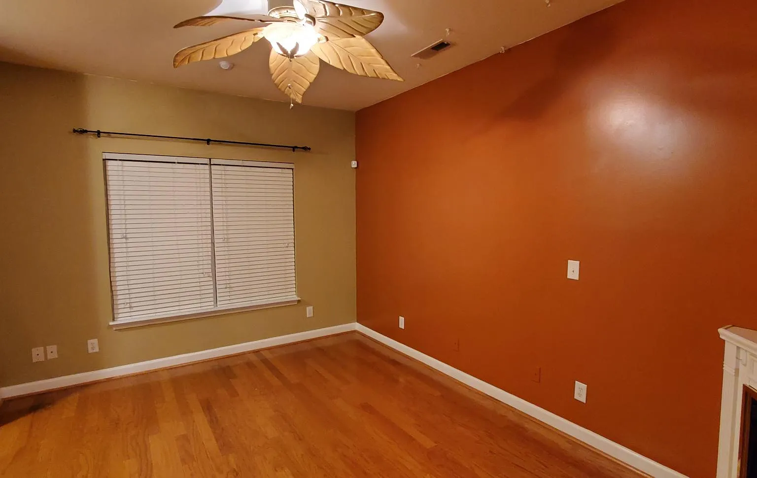 1520 Thresher Ln — Photo 2