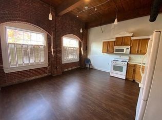 470 Silver St APT 109, Manchester, NH 03103