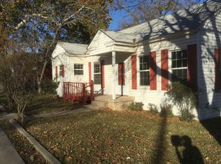 133 S Waco St, Weatherford, TX 76086