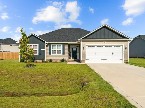 123 Fireside Dr, Benson, NC 27504