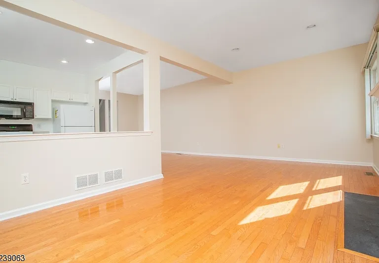 578 Old Dover Rd — Photo 11