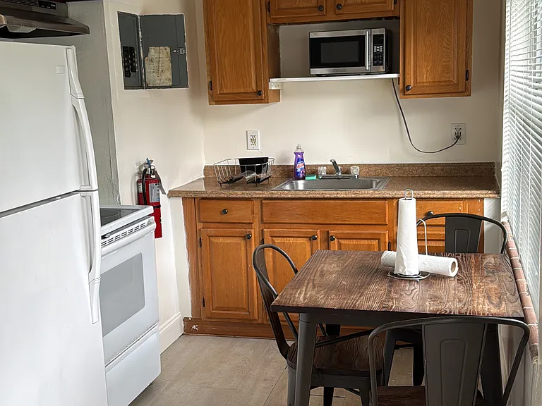 729 SW 4th Ct #1 — Photo 9