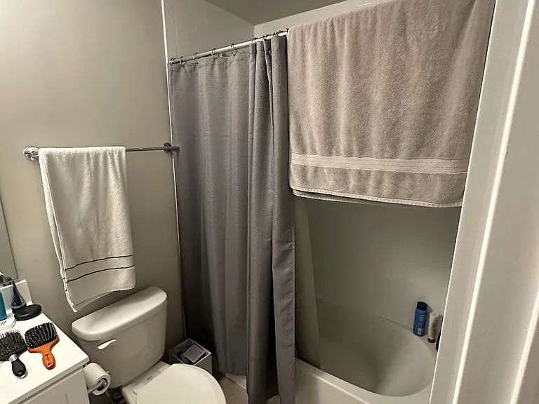 14566 Lake Vista Dr — Photo 86