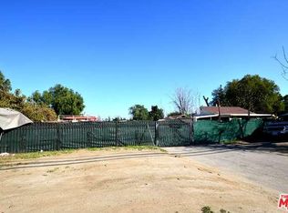 9404 Lemona Ave, North Hills, CA 91343
