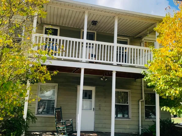141 College Ave, Factoryville, PA 18419