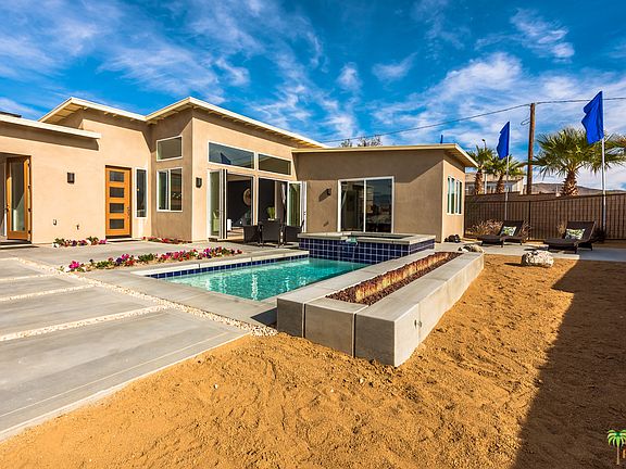 3rd image of 13867 Valley View Ct
