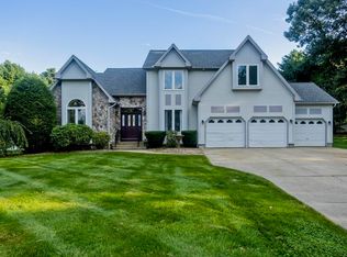 2 Cody Ln, Southwick, MA 01077