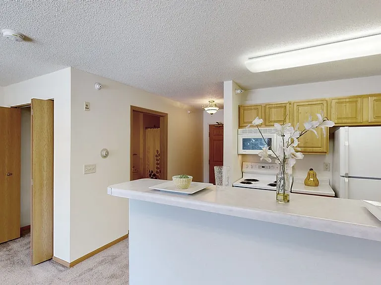 Heritage Park Apartment Homes — Photo 4