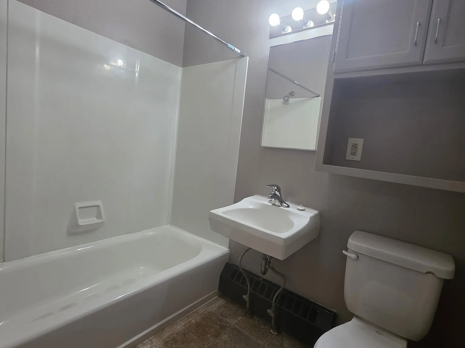 Liberty Lights Apartments C — Photo 4