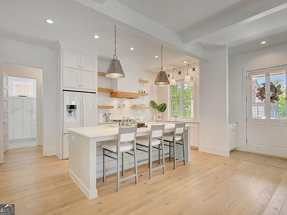 2nd image of 11190 Serenbe Ln