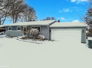 7741 Rauschelbach St, Shelby Township, MI 48317