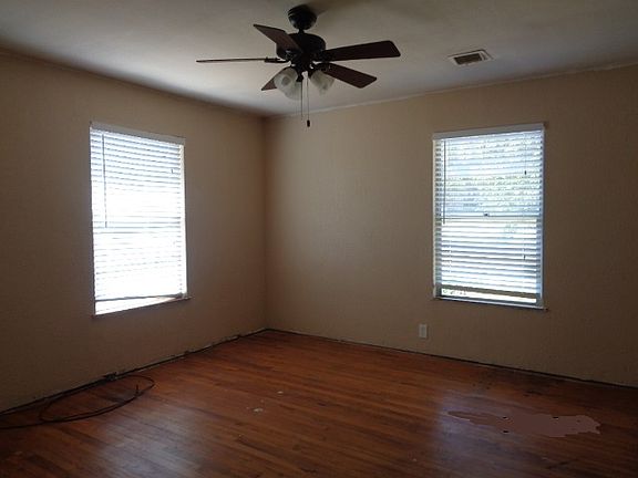 5th image of 1214 Throckmorton St