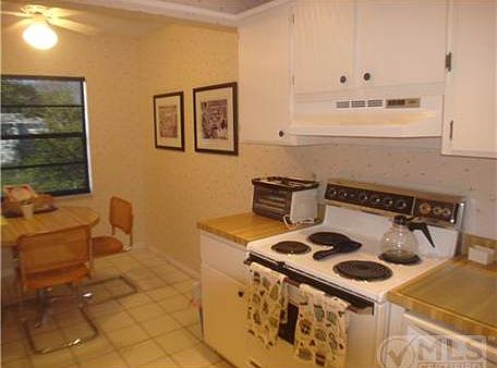3rd image of 24 Stratford Dr APT F