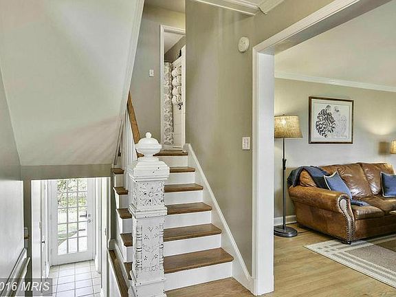 Plenty of wonderful architectural features!