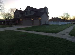 815 N Lyle Ave, Elgin, IL 60123