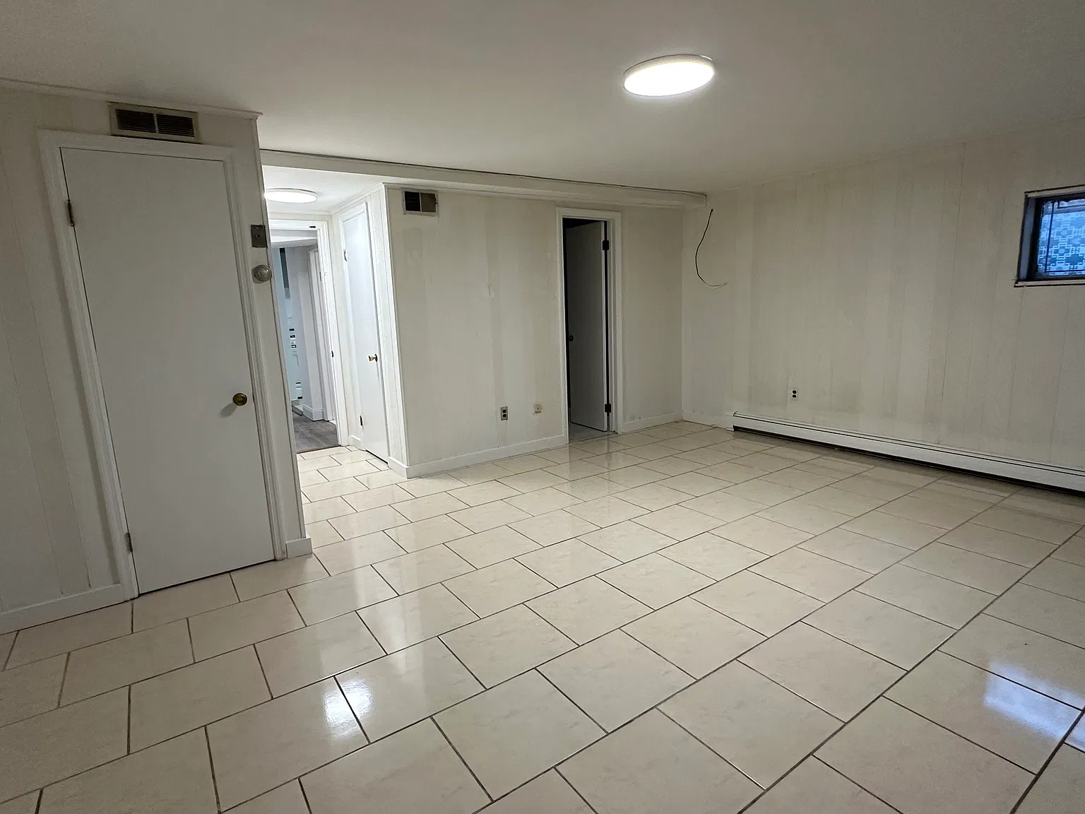 1 bed, 900 sqft, $1,900 — Photo 2