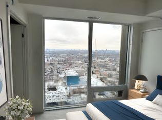 238 Simcoe St, Toronto, ON M5T 0E2