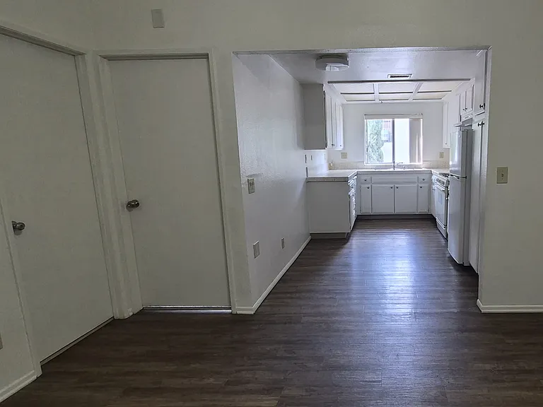 2673 Milton Ave #12 — Photo 8