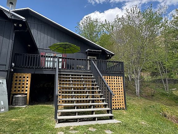 2nd image of 281 Marlett Rd