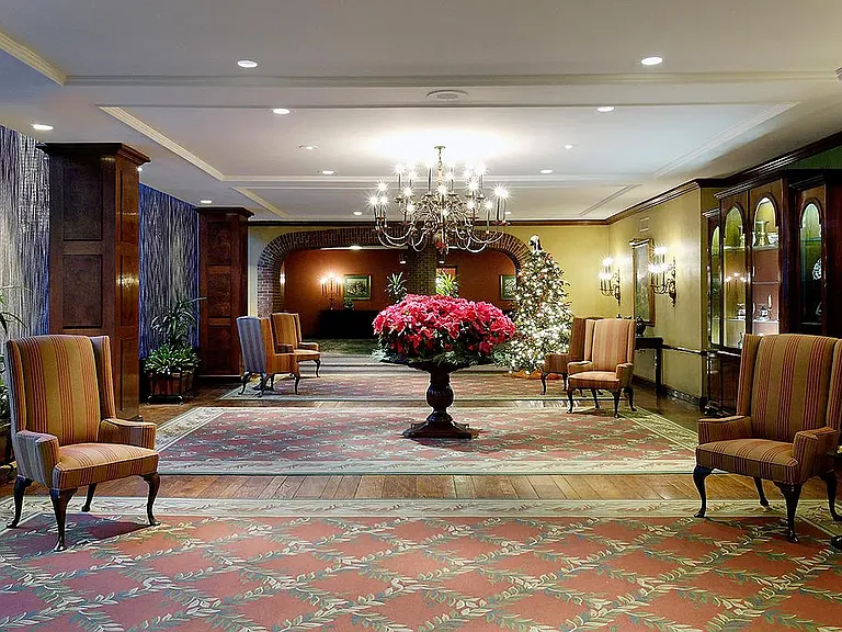 500 E 77th St #1437 — Photo 3