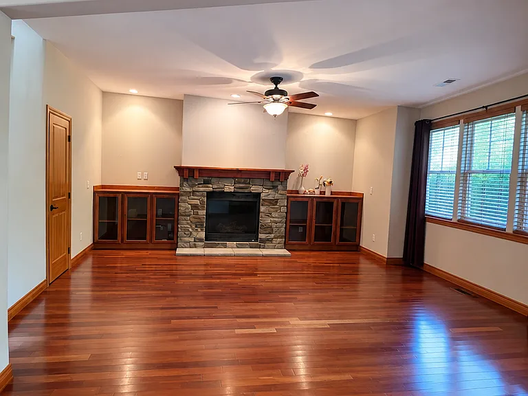 964 Jericho Pl NE — Photo 3
