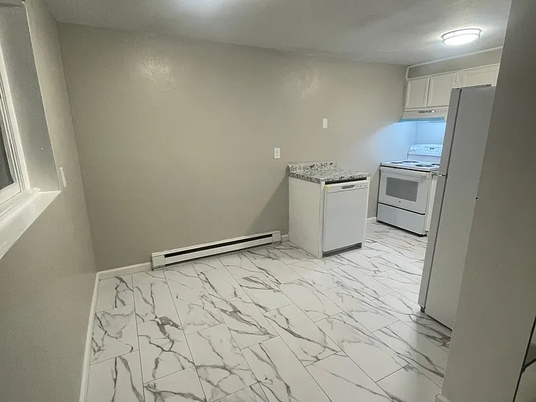 26 Robert St — Photo 14