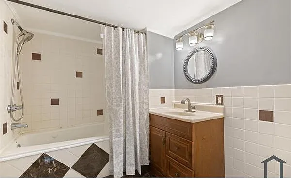 12200 Lanham Severn Rd — Photo 15