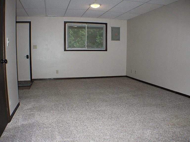 Basement bedroom with walk out.