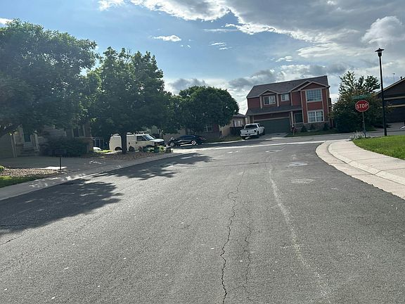 4th image of 9822 Kenton Cir