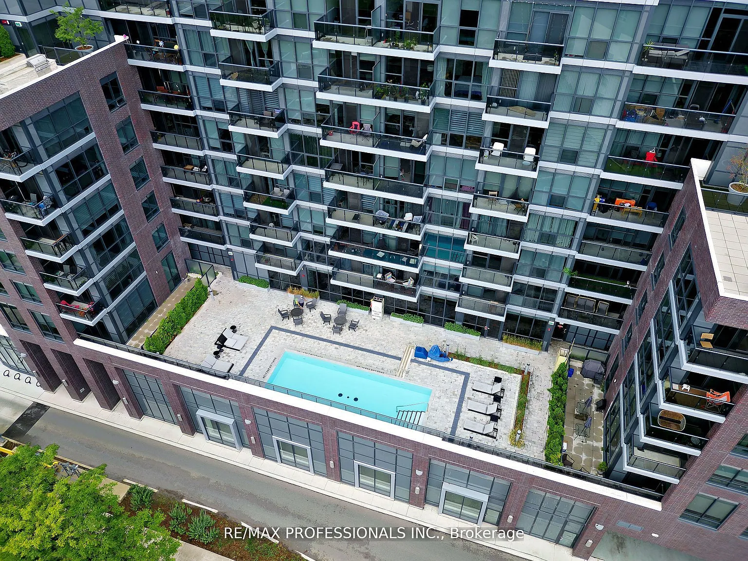 3 bed, $2,600 — Photo 1