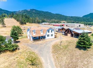 307 Towhee Ln, Tenmile, OR 97481