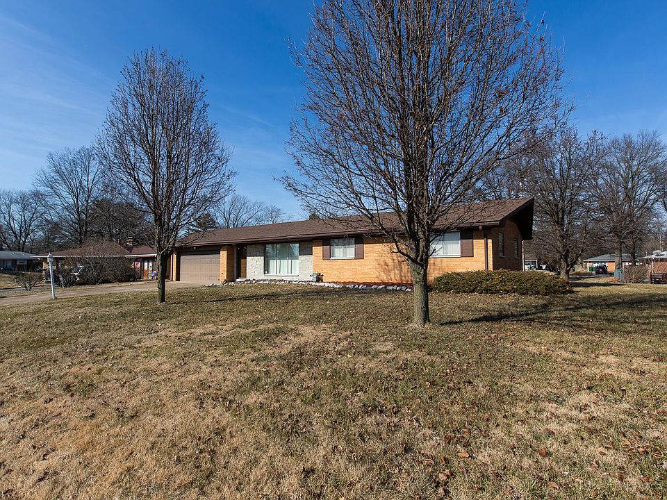 917 Blue Ridge Dr, Belleville, IL 62223 | Zillow