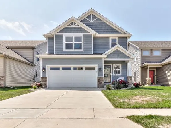 4509 Nicklaus Dr, Champaign, IL 61820