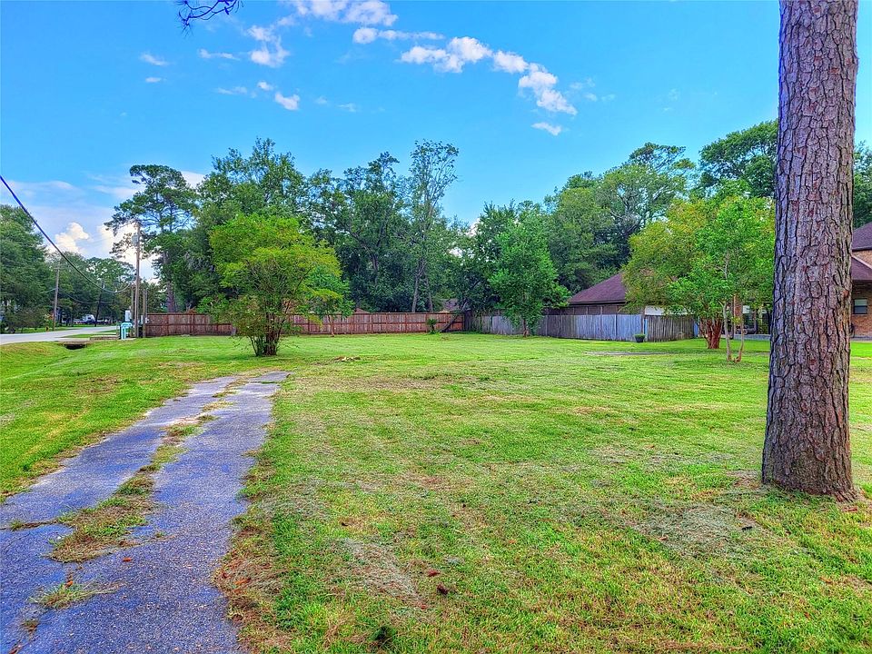 1st image of 1224 Shady Oak Ln