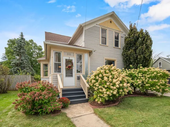 315 Van St, Neenah, WI 54956