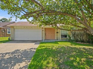 2812 Cantrell St, Irving, TX 75062