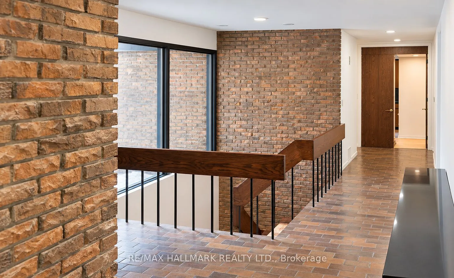 6 bed, $15,000 — Photo 2