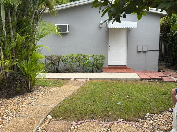 532 SW 99th Ave, Miami, FL 33174