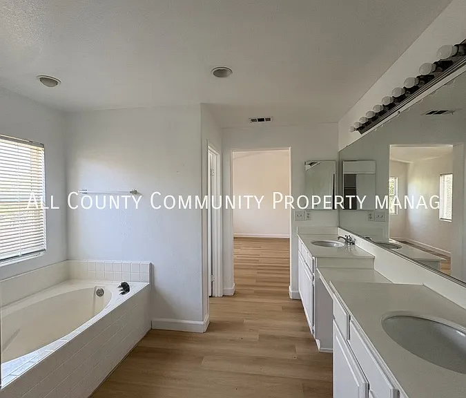 3931 Palmetto Haven Ct — Photo 37