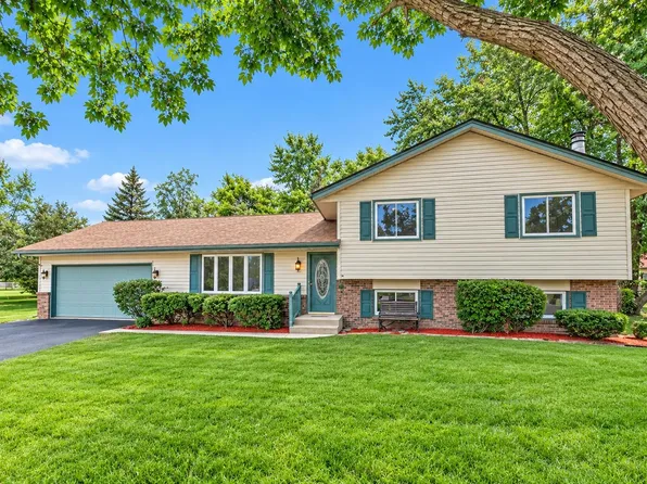 7488 Gnarl Tree Ct, Cherry Valley, IL 61016