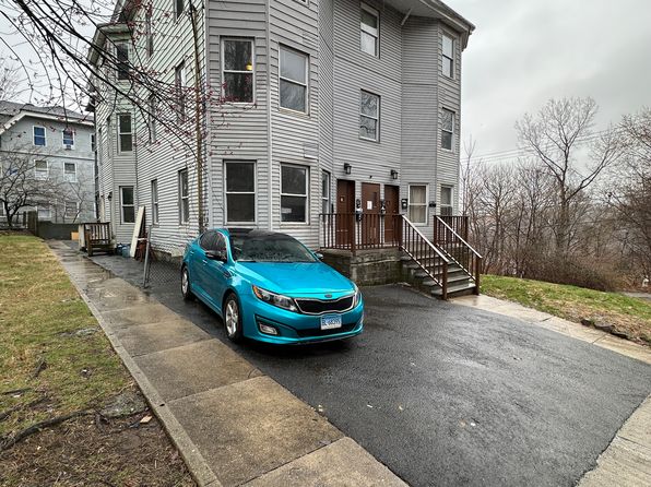 57 Ludlow St #2E, Waterbury, CT 06710