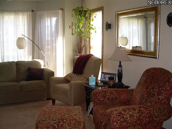 5th image of 2036 Clairmont Ave