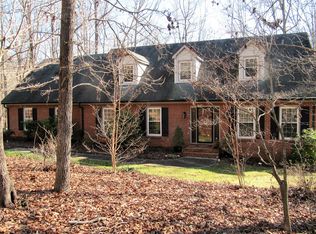 2911 Lori Lane, Yadkinville, NC 27055