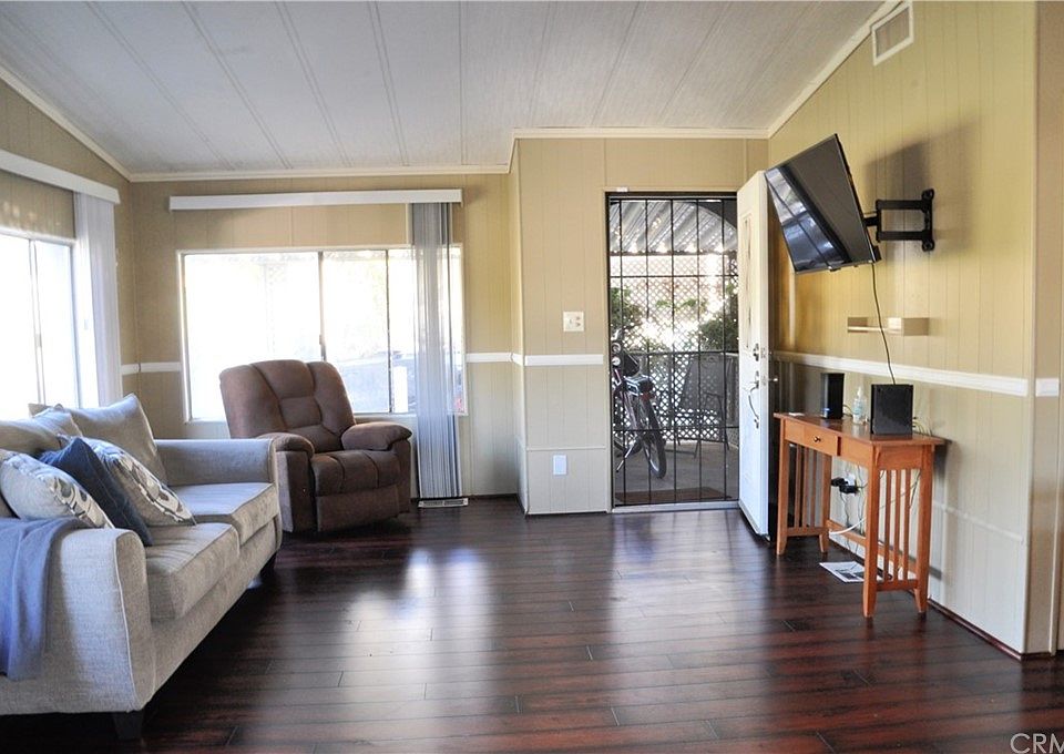 2140 Mentone Blvd Mentone, CA, 92359 Apartments for Rent Zillow