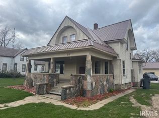 317 E Lake St, Topeka, IN 46571