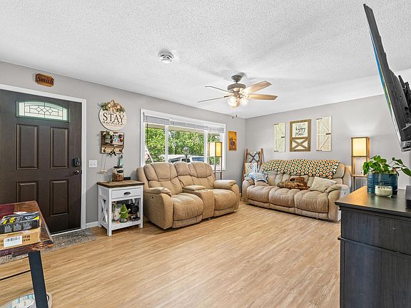 5th image of 1123 Ridgecrest