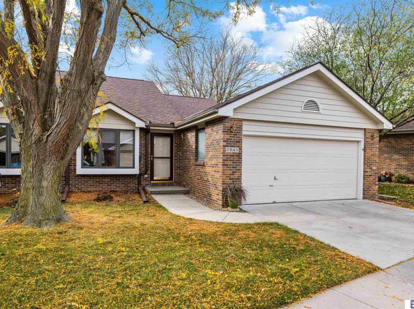 2545 S 60th St #22, Lincoln, NE 68506