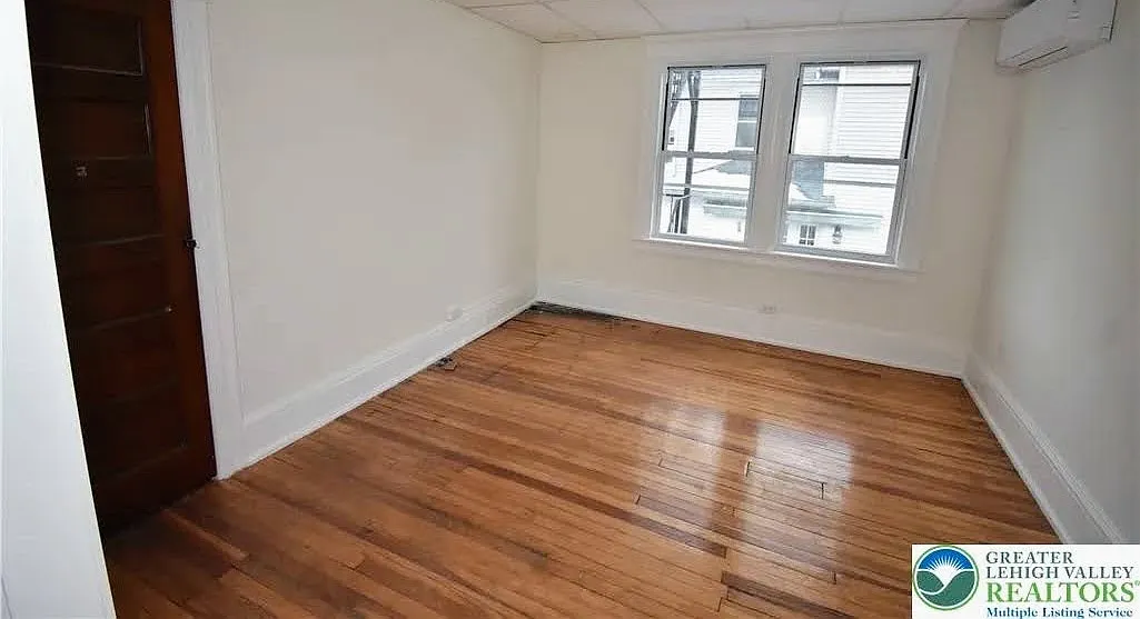 1 bed, $1,650 — Photo 4