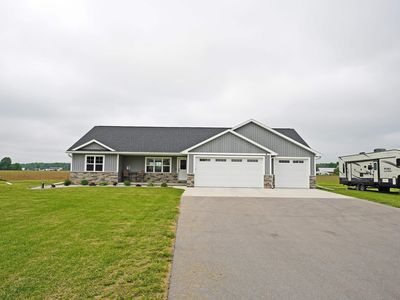 461 Highland Meadow Trl, Pulaski, WI, 54162