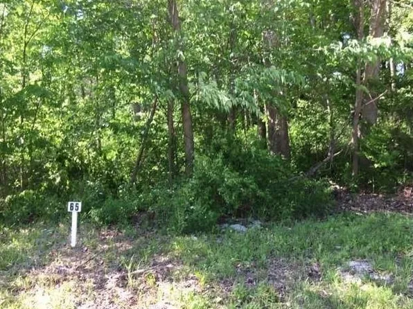 Equestrian Dr, Erie, PA 16506